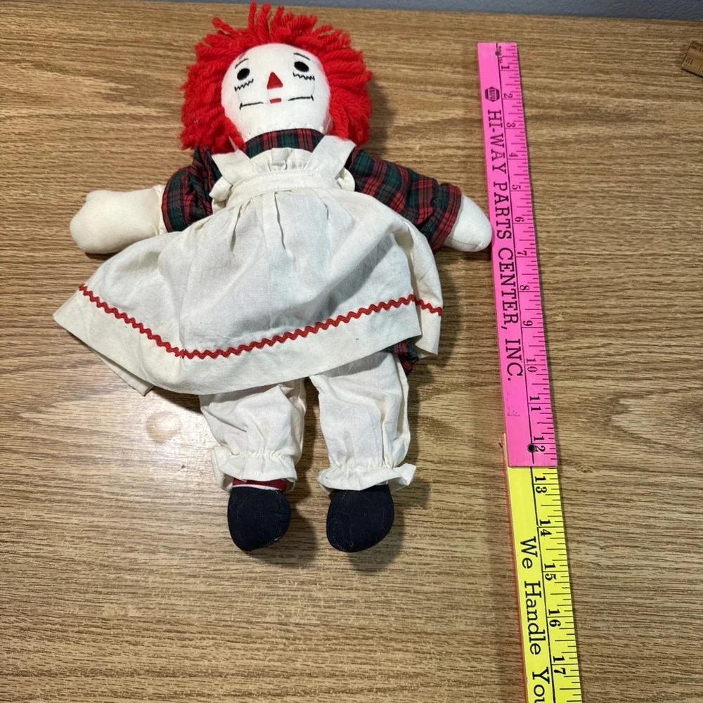 Raggedy Ann Doll‎